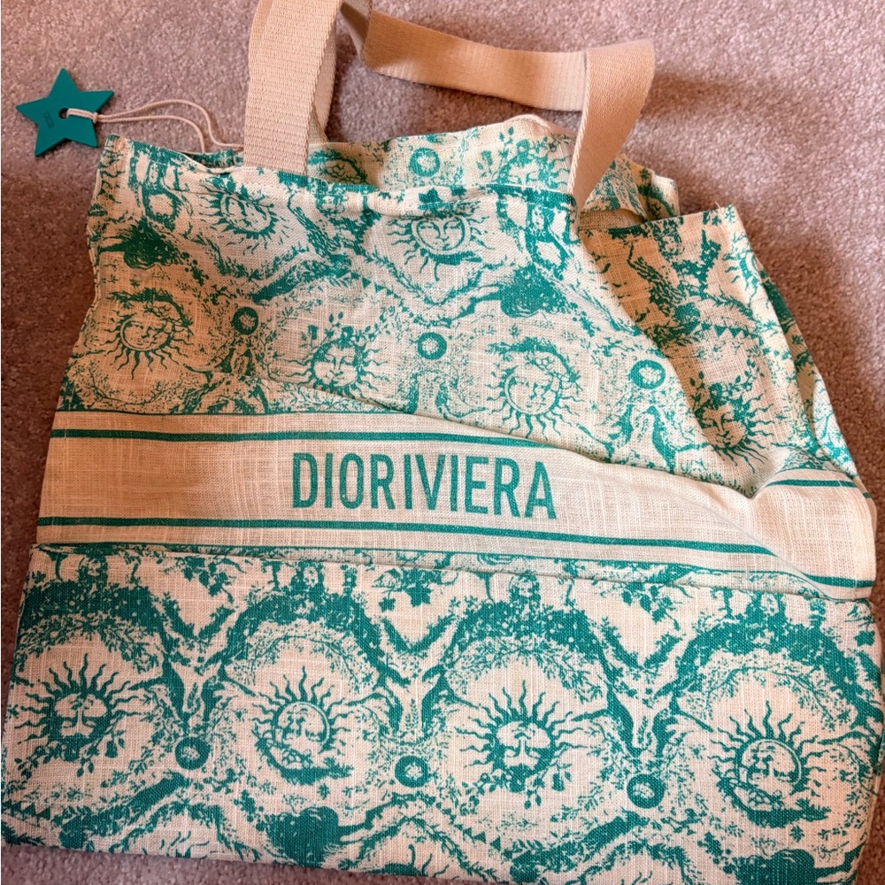 Dior VIP Green and Cream Tote Bag - Picture 2 of 3
